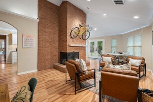 4719 S Lakewood Ave in Tulsa, OK - Building Photo