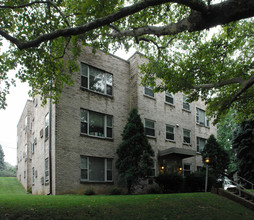 Muhlenberg Lakeview Apartments in Allentown, PA - Building Photo - Building Photo