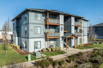 Howard Commons in Salem, OR - Foto de edificio - Building Photo