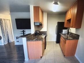 1641 Pentecost Way, Unit Pentecost Way in San Diego, CA - Building Photo - Building Photo