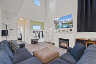 105 Lucca Dr in Evans, CO - Building Photo - Building Photo