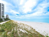 4651 Gulf Shore Blvd N in Naples, FL - Building Photo - Building Photo