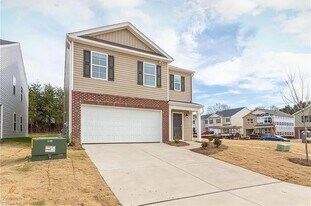 1915 Puffin Dr in Haw River, NC - Building Photo