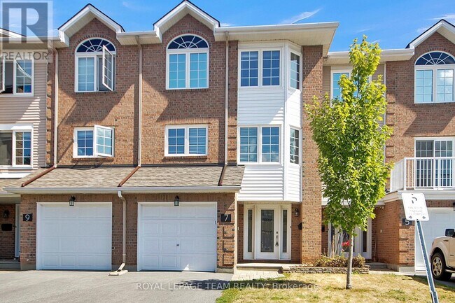 7 Wrenwood Crescent in Ottawa, ON - Building Photo - Building Photo
