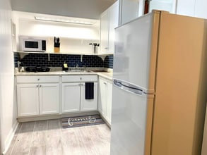 3120 Peel Ave in Orlando, FL - Building Photo - Building Photo