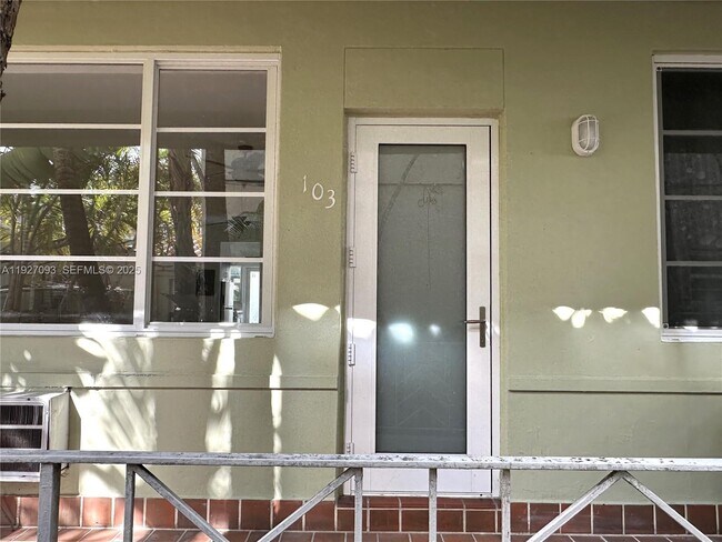 1540 Euclid Ave in Miami Beach, FL - Building Photo - Building Photo