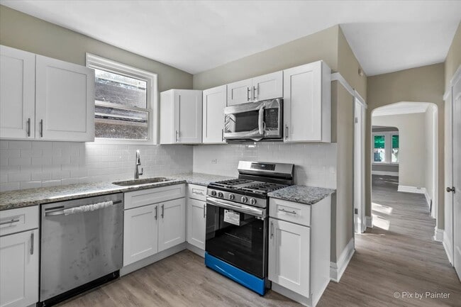 7815 S Langley Ave in Chicago, IL - Building Photo - Building Photo