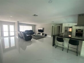 7010 SW 144th Pl in Miami, FL - Building Photo - Building Photo