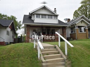 1026 W 35th St in Indianapolis, IN - Building Photo - Building Photo