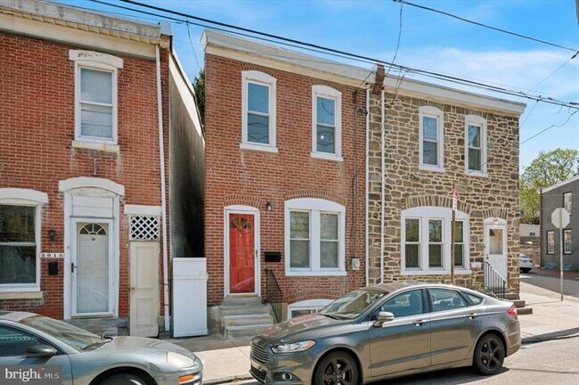 property at 3913 Cresson St