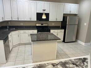 5333 S Calumet Ave, Unit 1 in Chicago, IL - Building Photo - Building Photo