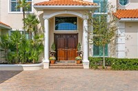 7303 Pelican Island Dr in Tampa, FL - Foto de edificio - Building Photo