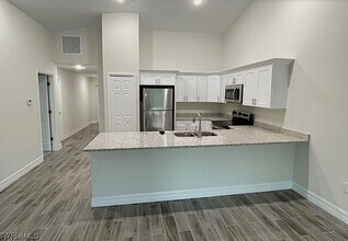 321 Bell Blvd in Lehigh Acres, FL - Building Photo - Building Photo