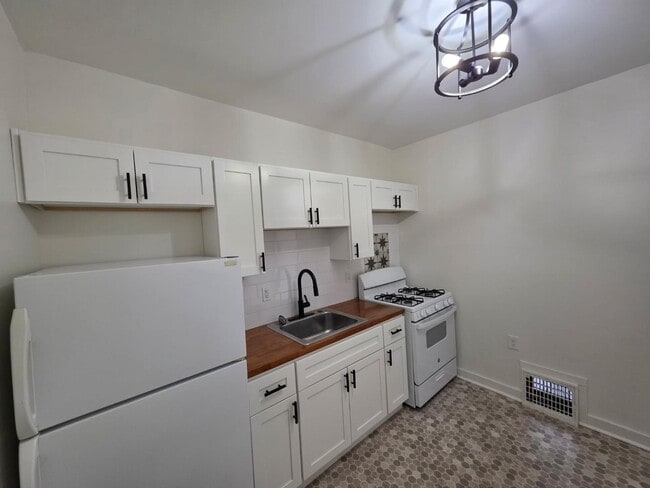 124 Dawes Ave in Akron, OH - Building Photo - Building Photo