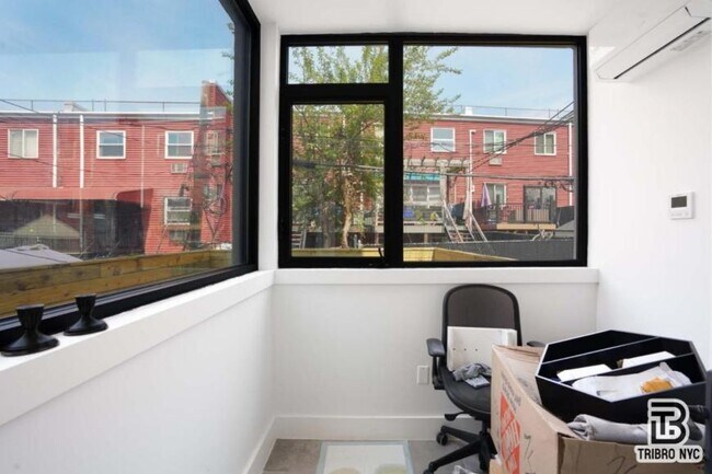 property at 13 N Elliott Pl