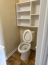 1511 Pembroke St, Unit 6 in Bridgeport, CT - Building Photo - Building Photo