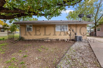 2210 W Dallas St in Wichita, KS - Building Photo - Building Photo