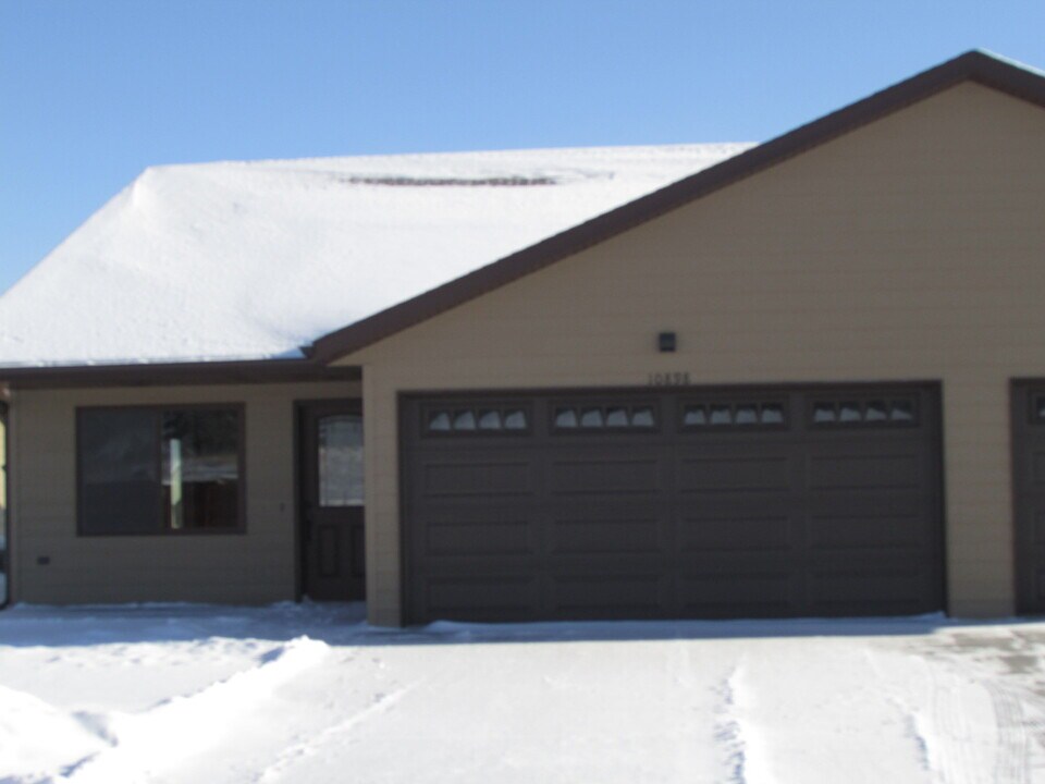 10898 Freedom Trail in Summerset, SD - Building Photo