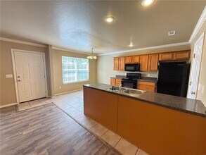 2151 Skyler Dr in Fayetteville, AR - Foto de edificio - Building Photo