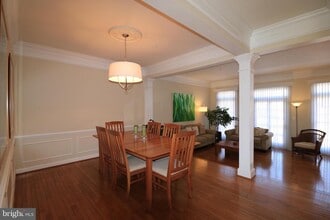 13539 Flowerfield Dr in Rockville, MD - Building Photo - Building Photo