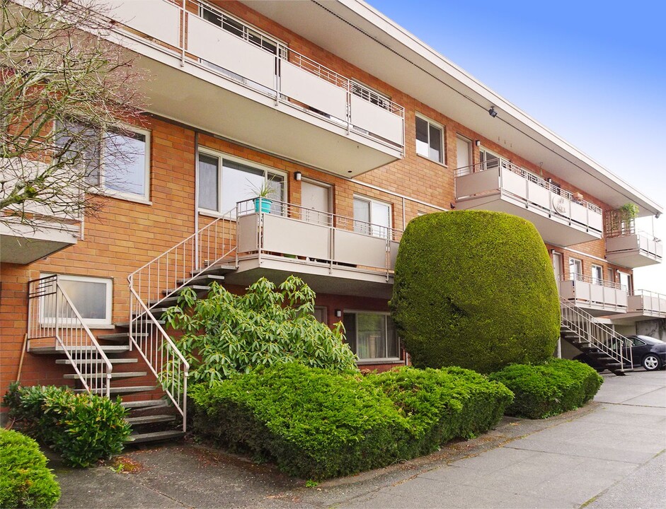 3203 NW 64th St in Seattle, WA - Building Photo