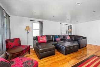 516 Broadway in Hastings On Hudson, NY - Building Photo - Building Photo
