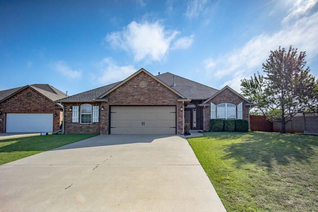 13516 Gramercy Park Pl in Oklahoma City, OK - Building Photo