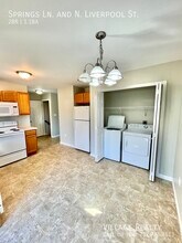 215 Springs Ln in Manchester, PA - Building Photo - Building Photo