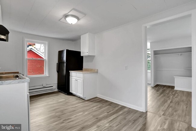 property at 655 S Potomac St