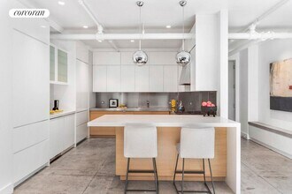 56-62 Cooper Sq in New York, NY - Building Photo - Building Photo