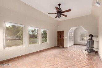 1509 E Cheery Lynn Rd in Phoenix, AZ - Foto de edificio - Building Photo