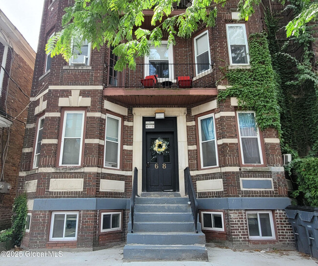 property at 68 Morris St