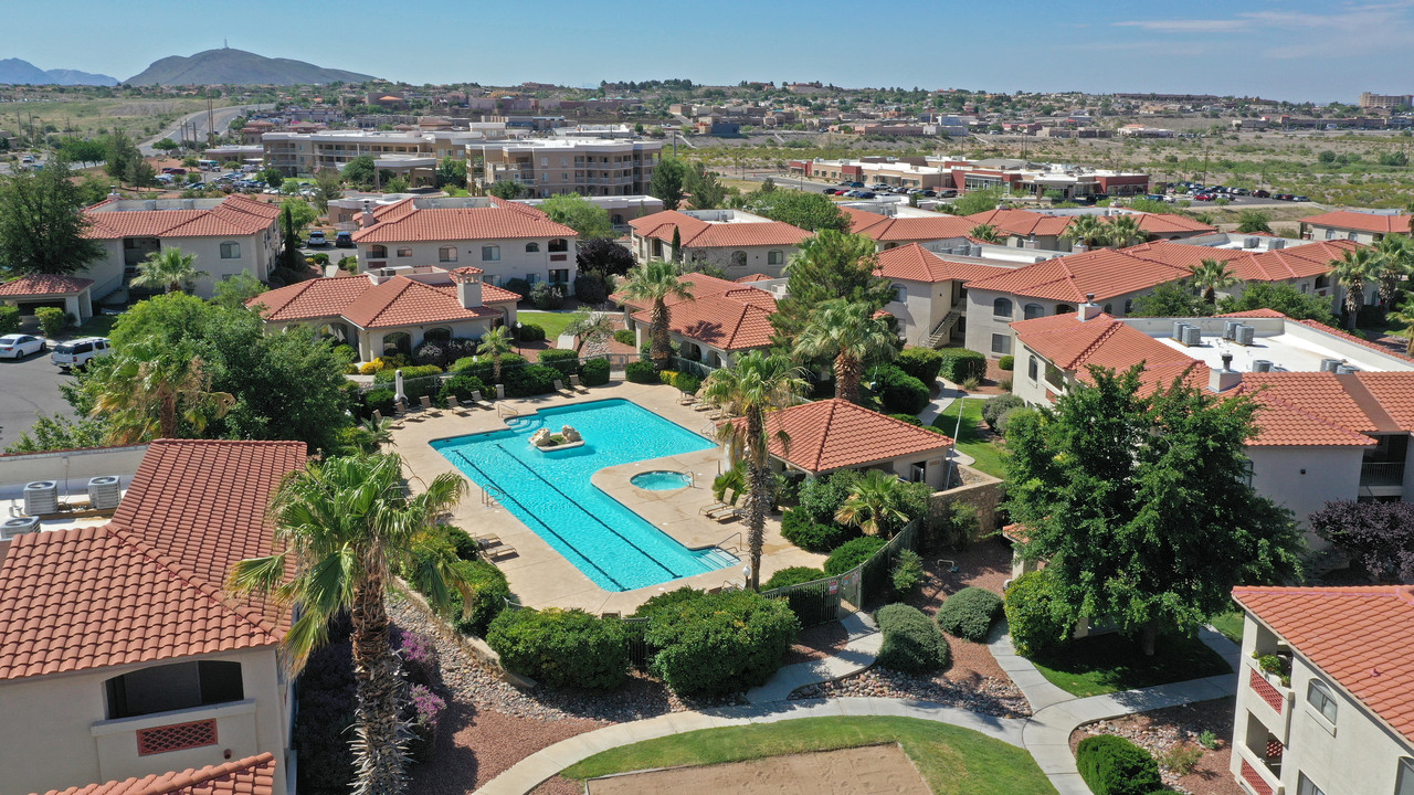 Quail Ridge Apartments in Las Cruces, NM - Foto de edificio