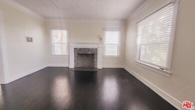 5405 Russell Ave in Los Angeles, CA - Building Photo - Building Photo