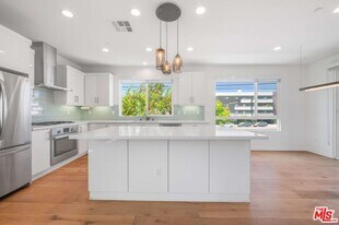 4320 N Eagle Rock Blvd in Los Angeles, CA - Building Photo