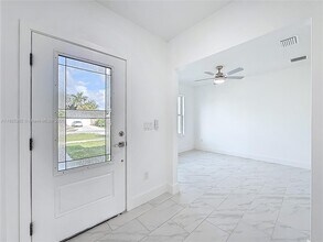 1881 SW Davis St in Port St. Lucie, FL - Building Photo - Building Photo