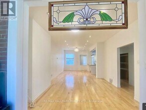 228 Gainsborough Rd in Toronto, ON - Building Photo - Building Photo