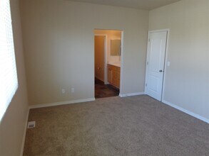 6456 W 8375 S in West Jordan, UT - Building Photo - Building Photo