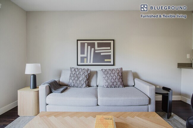 655 S Fair Oaks Ave in Sunnyvale, CA - Building Photo - Building Photo