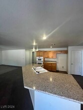 278 Grand Olympia Dr in Henderson, NV - Building Photo - Building Photo