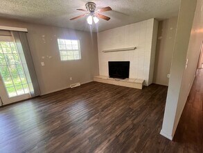 1937 E Edgewood St in Springfield, MO - Building Photo - Building Photo