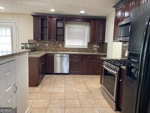 1480 Walnut Hill Cir in Lawrenceville, GA - Foto de edificio - Building Photo