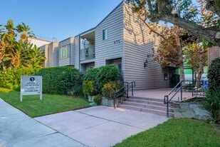 Universe at the Sycamores Apartments in Inglewood, CA - Building Photo