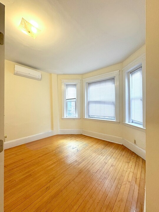 223 Harvard Ave, Unit 8 in Boston, MA - Building Photo