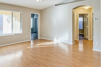 1727 E Alicia Dr in Phoenix, AZ - Foto de edificio - Building Photo