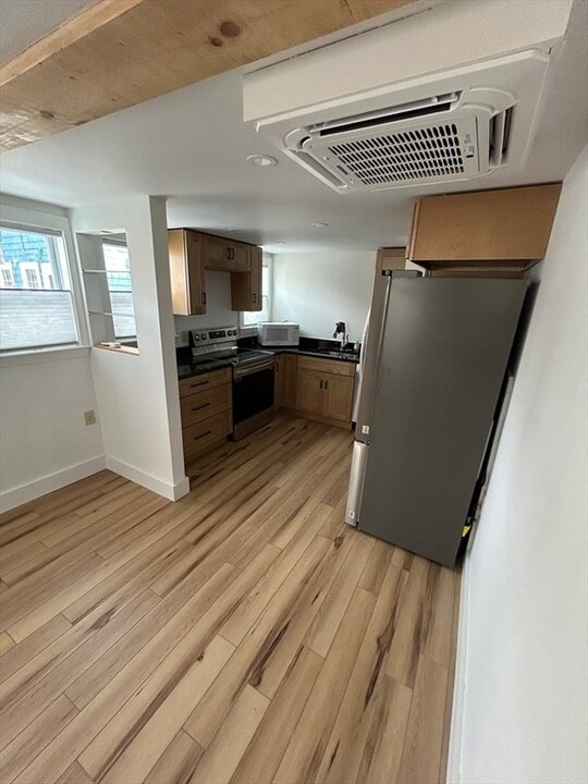 11 Middle in Rockport, MA - Building Photo