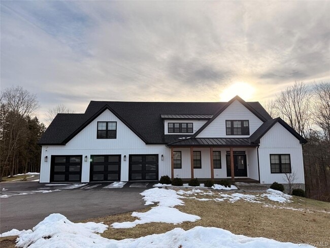 property at 6 Conifer Ct