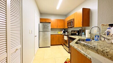 160 SW Peacock Blvd in Port St. Lucie, FL - Building Photo - Building Photo