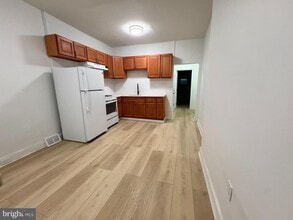 2535 S 8th St in Philadelphia, PA - Building Photo - Building Photo