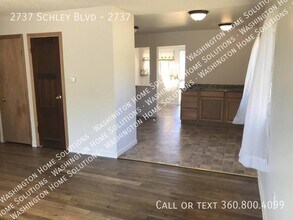 2737 Schley Blvd in Bremerton, WA - Building Photo - Building Photo
